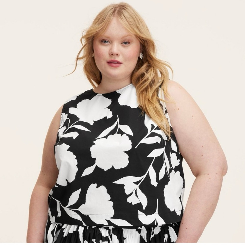 New Kate Spade Target Black and White Sleeveless Medium Top!